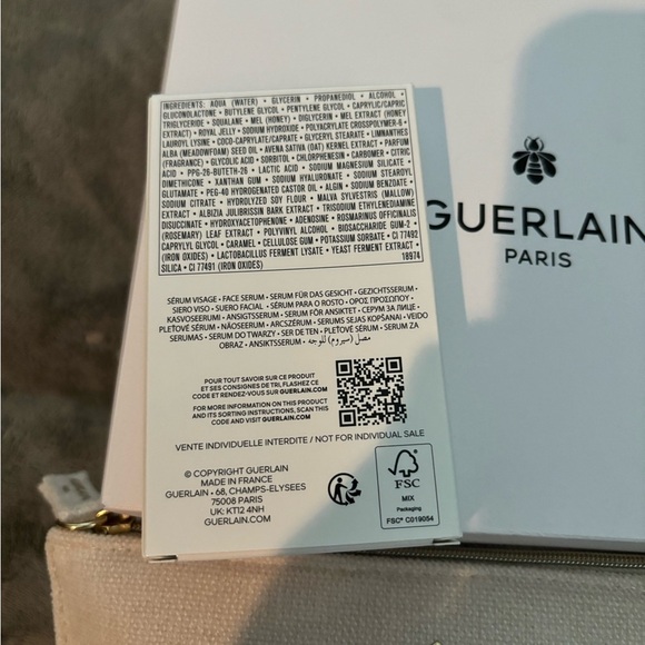 Guerlain Abeille Royale Skincare Set - Picture 4 of 10